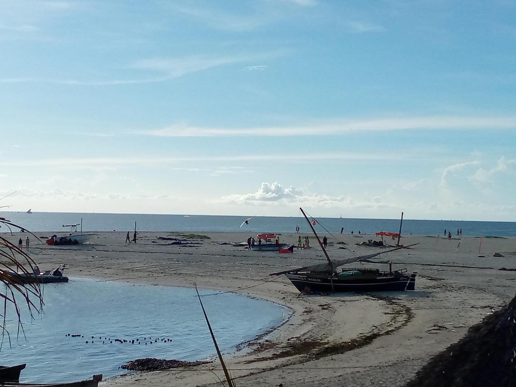 Ndiro Beach House Kendwa Bed & Breakfast エクステリア 写真