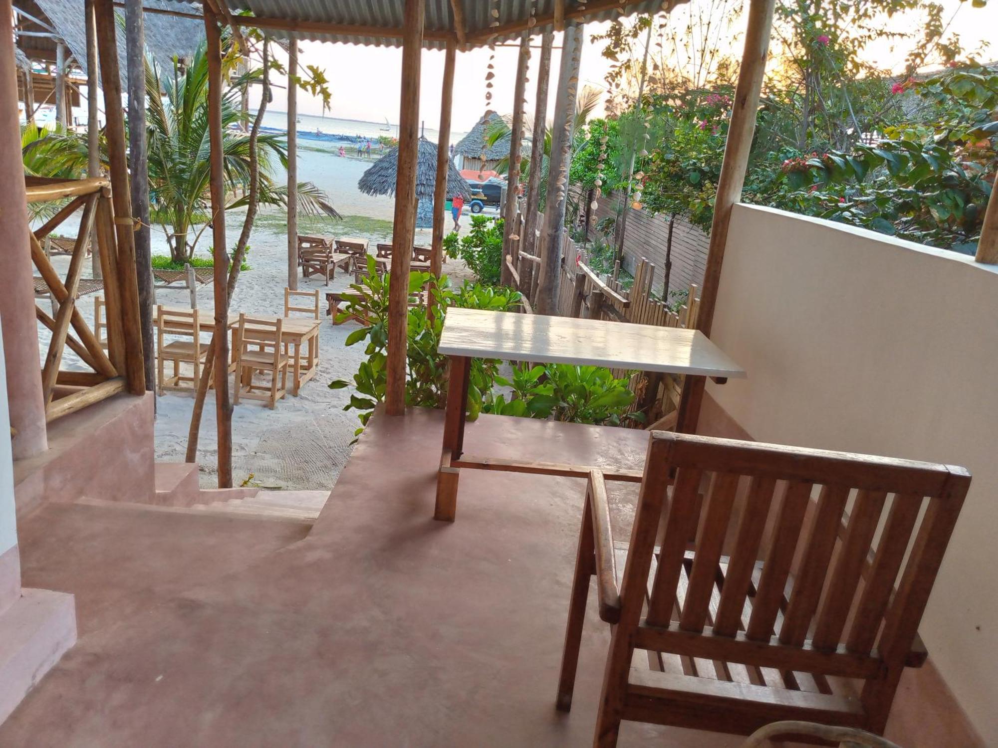 Ndiro Beach House Kendwa Bed & Breakfast エクステリア 写真